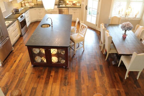 BARNWOOD MIXED SKIP-PLANED - Solid Flooring