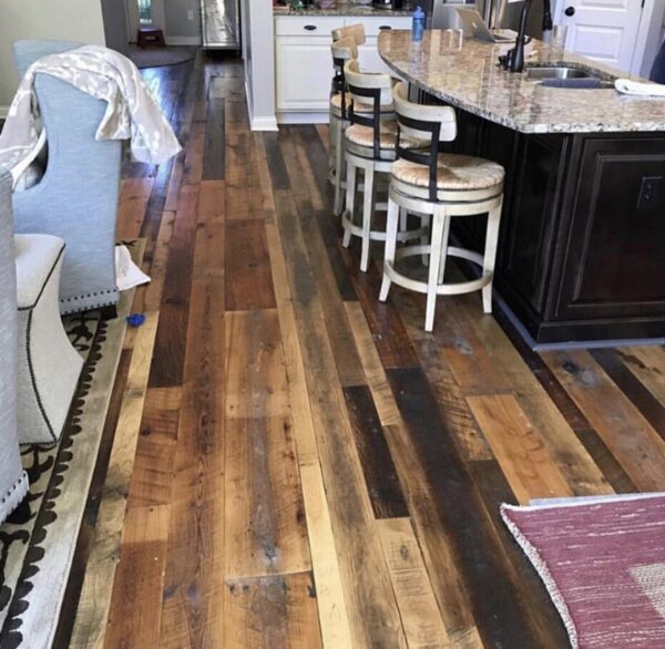 BARNWOOD MIXED SKIP-PLANED - Solid Flooring