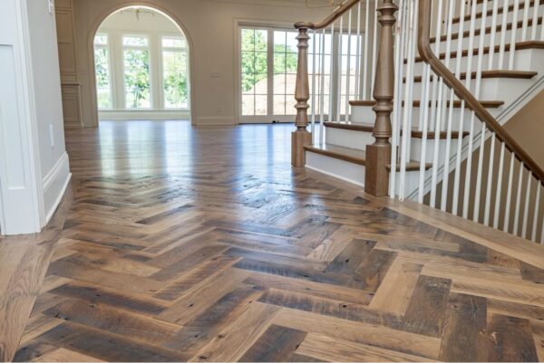BARNWOOD OAK SKIP-PLANED - Image 2