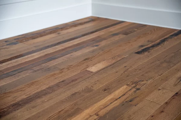RECLAIMED RACEHORSE OAK PLANK ENGINEERED FLOORING​ - Image 2