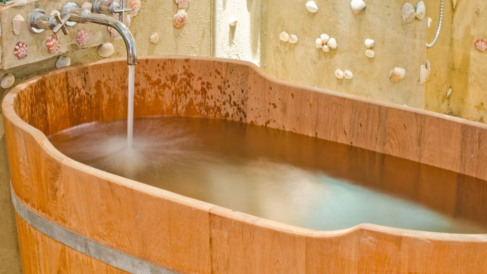 wood and epoxy bathtub