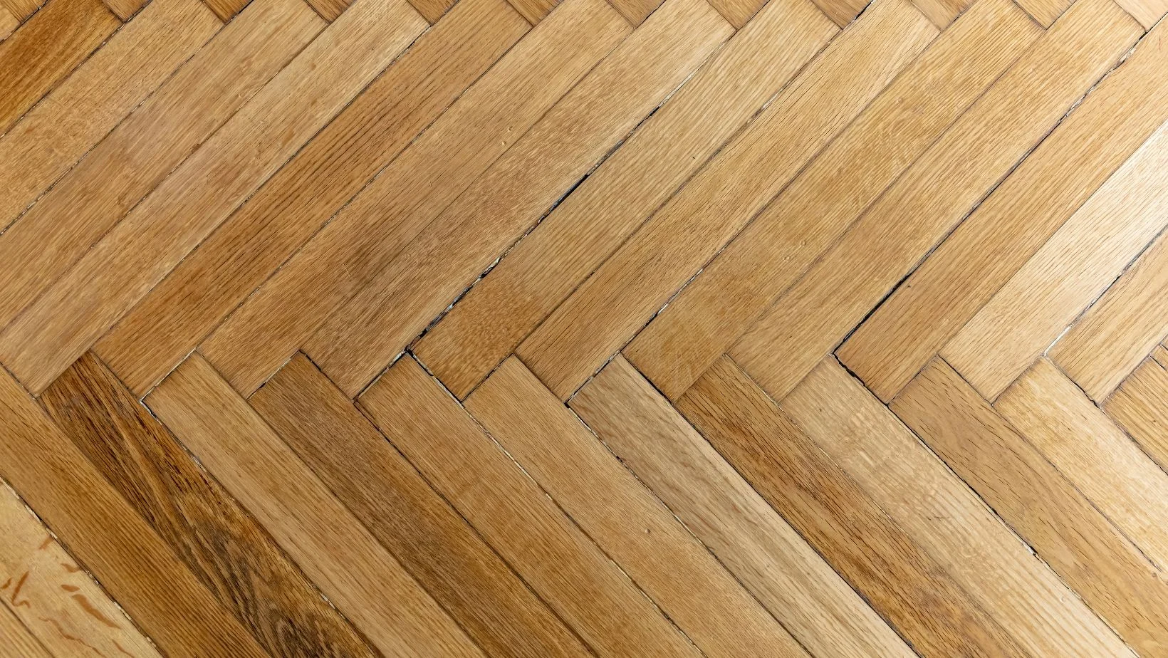 herringbone hardwood flooring